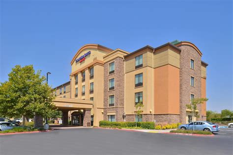 hotels near the grounds roseville ca